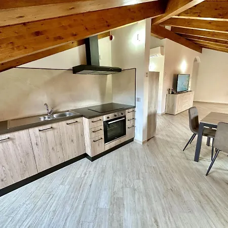 La Maison Du Soleil 아제롤라